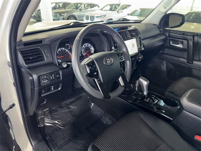 Photo of 2021 Super White Toyota 4Runner
