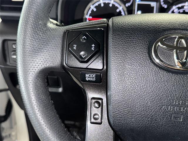 Photo of 2021 Super White Toyota 4Runner