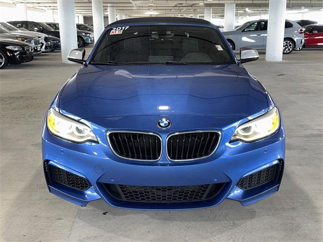 Photo of 2017 Estoril Blue Metallic BMW M240