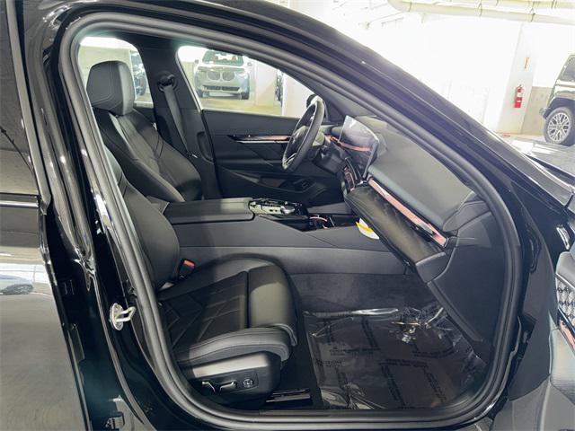 Photo of 2026 Black Sapphire Metallic BMW i5