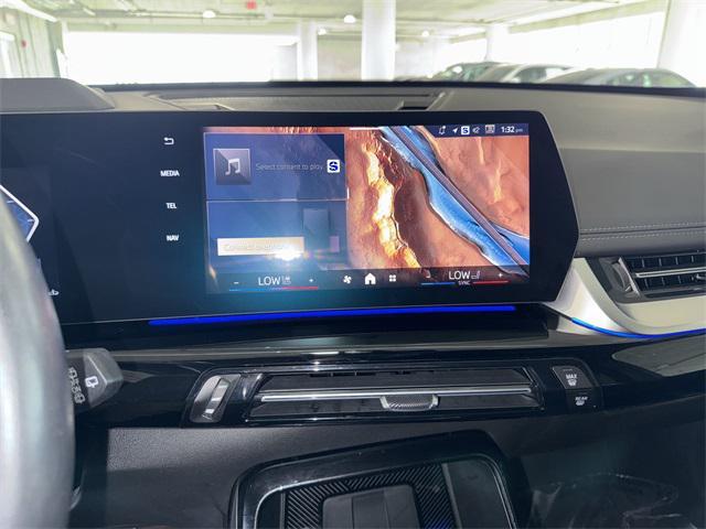 Photo of 2024 Utah Orange Metallic BMW X1