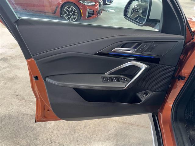 Photo of 2024 Utah Orange Metallic BMW X1
