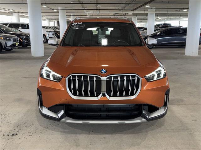 Photo of 2024 Utah Orange Metallic BMW X1