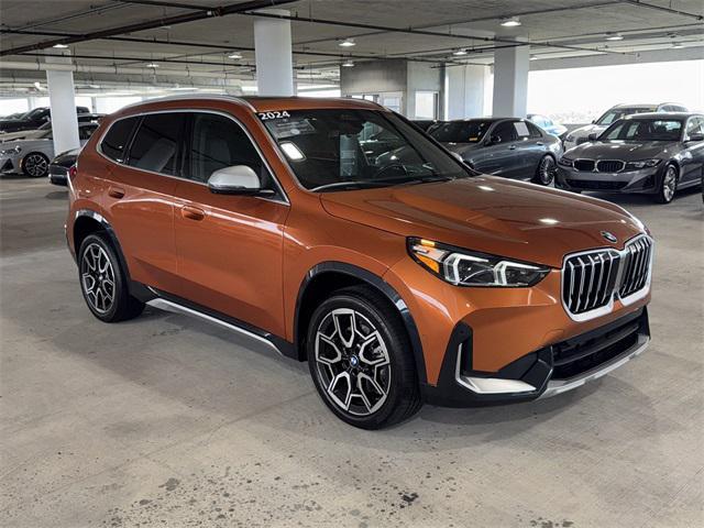 Photo of 2024 Utah Orange Metallic BMW X1