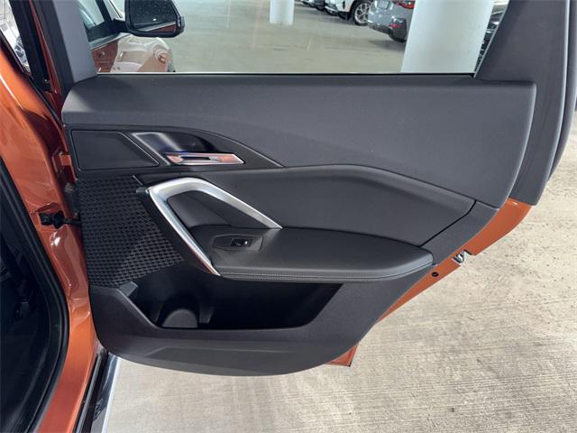 Photo of 2024 Utah Orange Metallic BMW X1