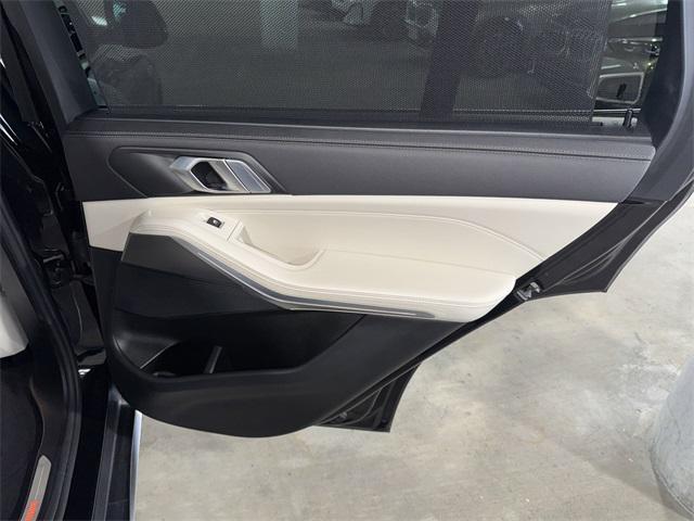 Photo of 2022 Jet Black BMW X5