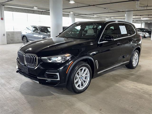 Photo of 2022 Jet Black BMW X5