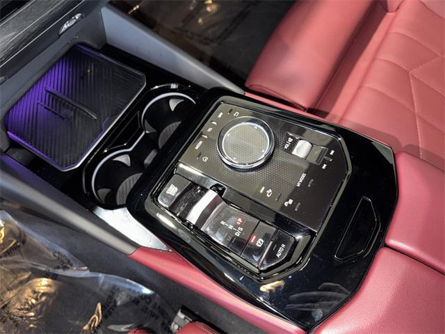Photo of 2025 Dark Graphite Metallic BMW 530