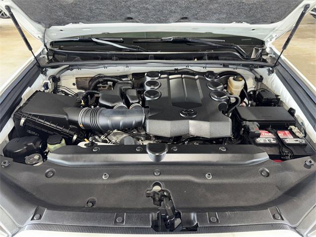 Photo of 2021 Blizzard Pearl Toyota 4Runner