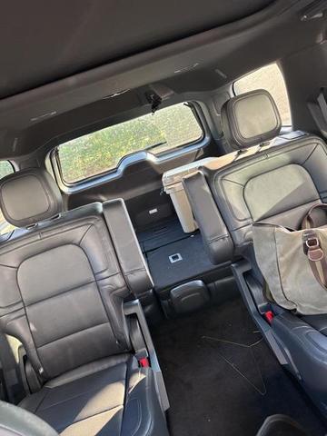 Photo of 2024 Infinite Black Metallic Clearcoat Lincoln Navigator