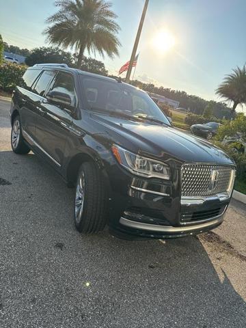 Photo of 2024 Infinite Black Metallic Clearcoat Lincoln Navigator