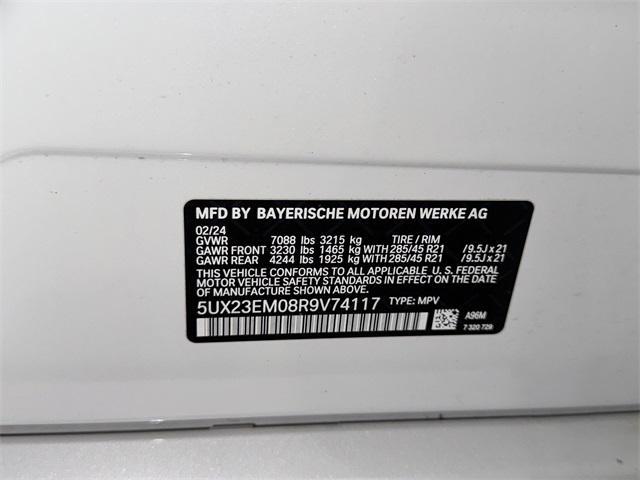 Photo of 2024 White Metallic BMW X7