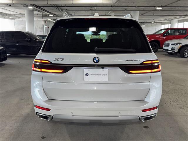 Photo of 2024 White Metallic BMW X7