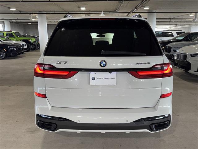 Photo of 2022 Alpine White BMW X7
