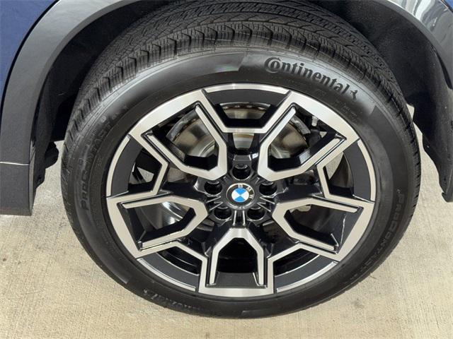 Photo of 2024 Phytonic Blue Metallic BMW X1