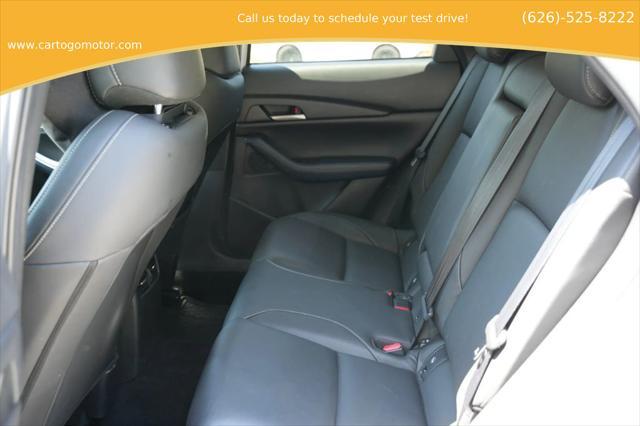 Photo of 2020 White Mazda CX-30