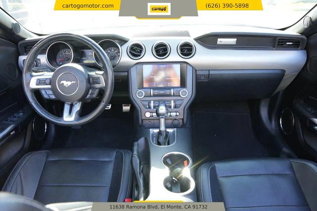 Photo of 2021 White Ford Mustang