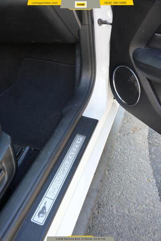 Photo of 2021 White Ford Mustang