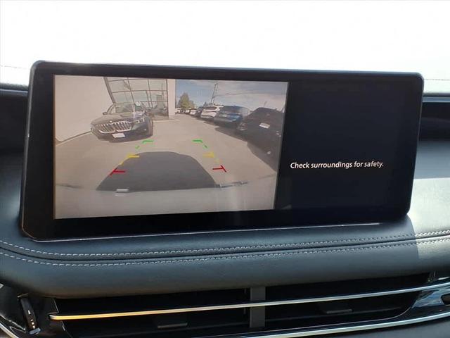 Photo of 2024 Glacier White INFINITI QX60