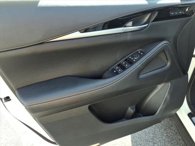 Photo of 2024 Glacier White INFINITI QX60