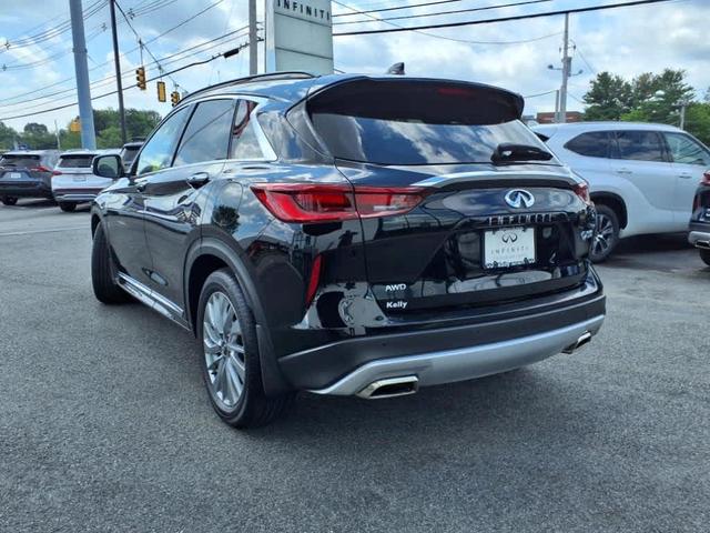 Photo of 2024 Black Obsidian INFINITI QX50