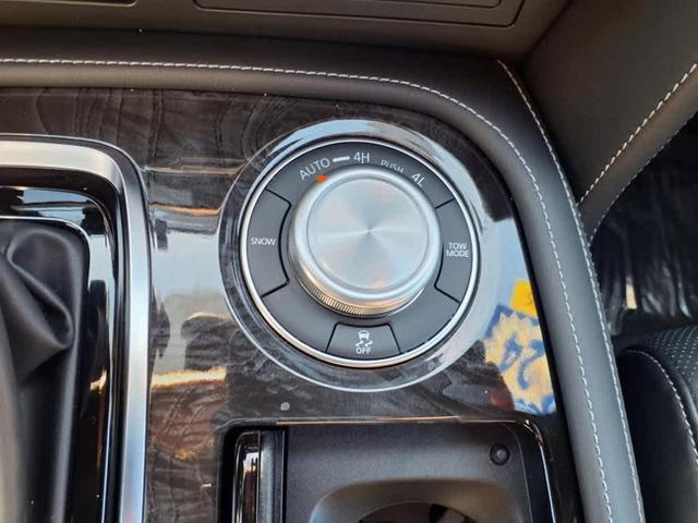 Photo of 2024 Anthracite Gray INFINITI QX80
