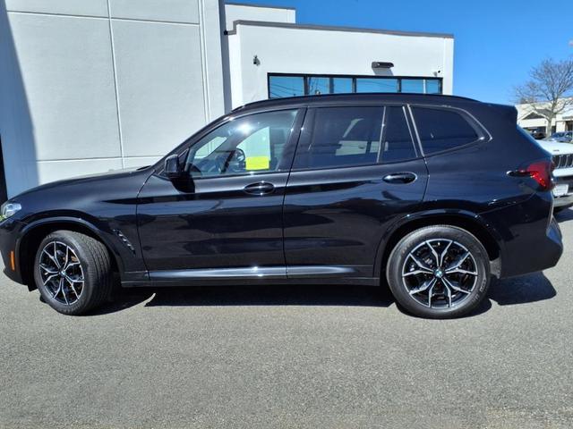 Photo of 2024 Black Sapphire Metallic BMW X3
