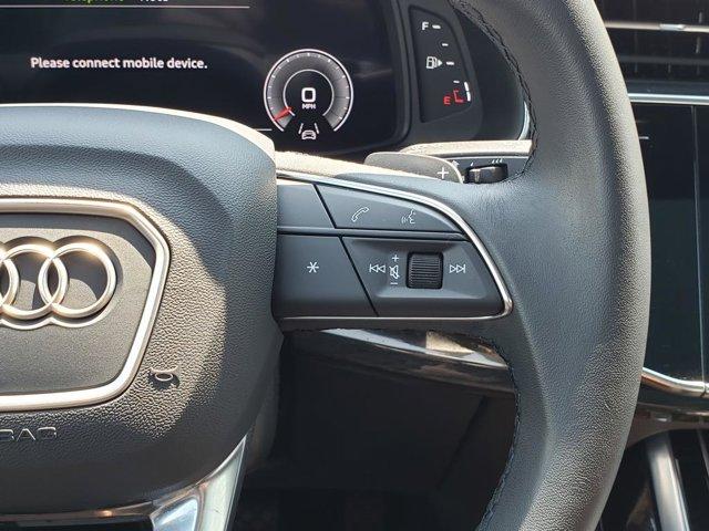 Photo of 2023 Gray Metallic Audi Q7
