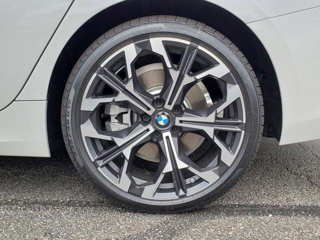 Photo of 2025 Mineral White Metallic BMW 330