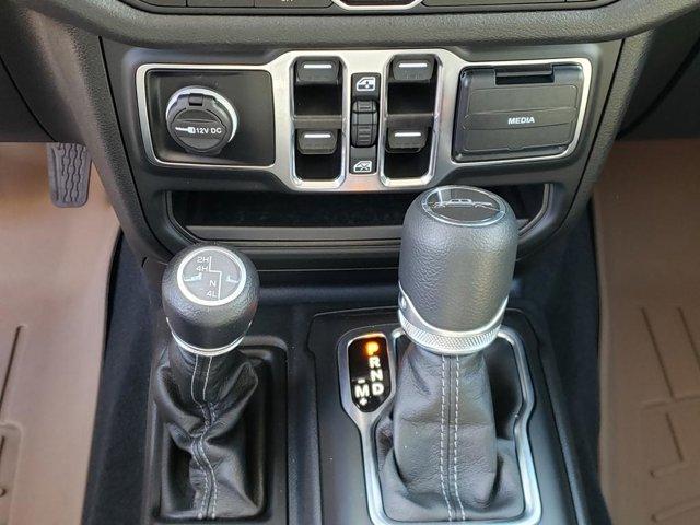 Photo of 2025 Granite Crystal Metallic Clearcoat Jeep Gladiator