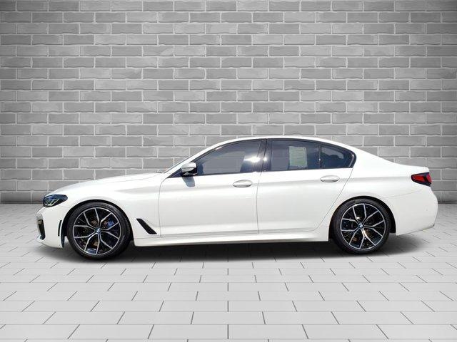 Photo of 2023 Alpine White BMW 540