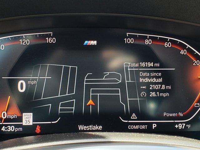 Photo of 2023 Alpine White BMW 540