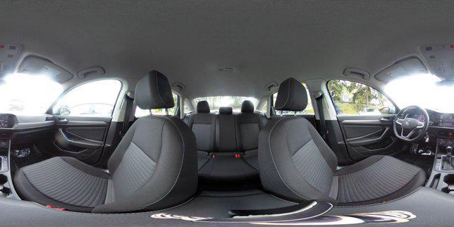 Photo of 2024 Pyrite Silver Metallic Volkswagen Jetta
