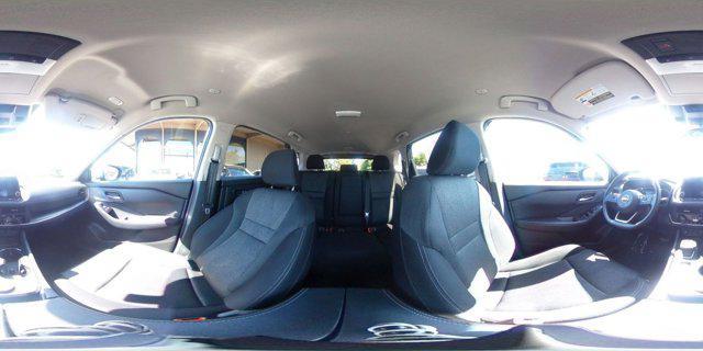 Photo of 2024 Gun Metallic Nissan Rogue