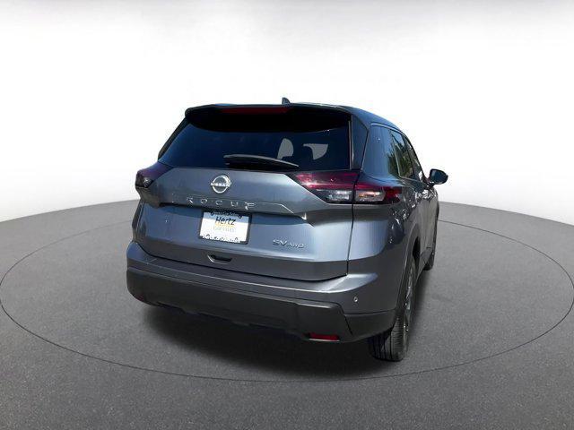 Photo of 2024 Gun Metallic Nissan Rogue
