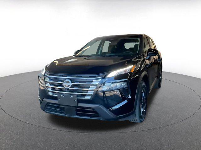Photo of 2024 Super Black Nissan Rogue