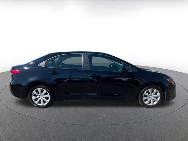 Photo of 2024 Midnight Black Metallic Toyota Corolla