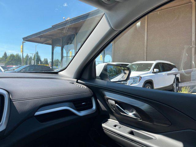 Photo of 2024 Summit White GMC Terrain
