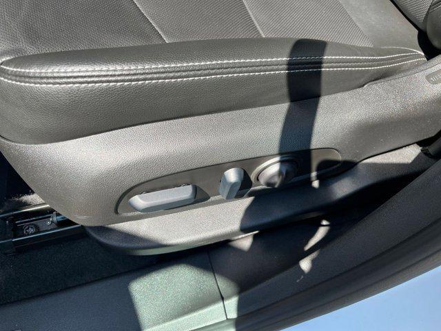 Photo of 2024 Summit White GMC Terrain
