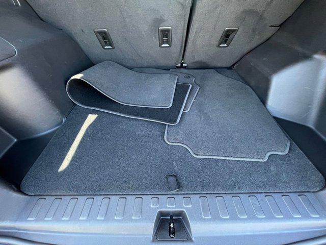 Photo of 2024 Summit White GMC Terrain
