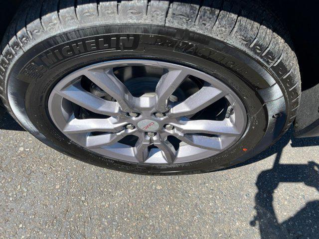 Photo of 2024 Summit White GMC Terrain