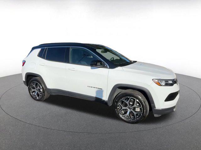 Photo of 2025 Bright White Clearcoat Jeep Compass