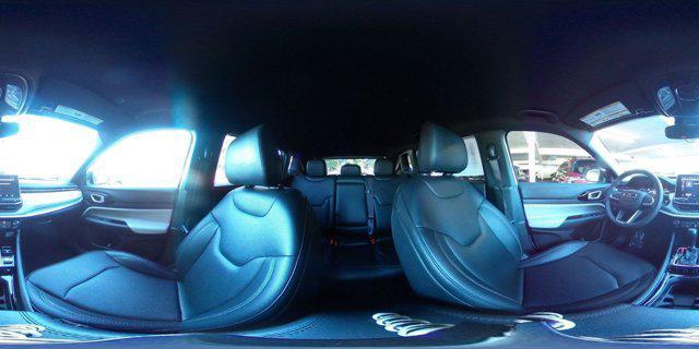 Photo of 2025 Bright White Clearcoat Jeep Compass
