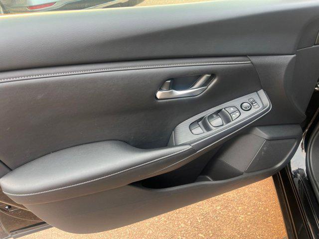 Photo of 2024 Super Black Nissan Sentra