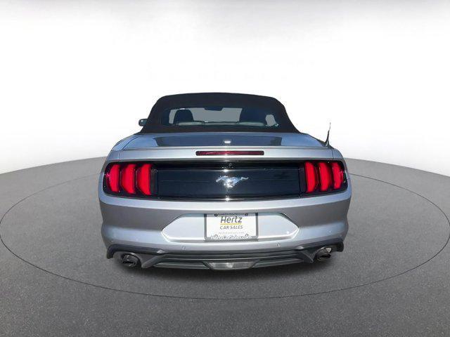 Photo of 2023 Iconic Silver Metallic Ford Mustang