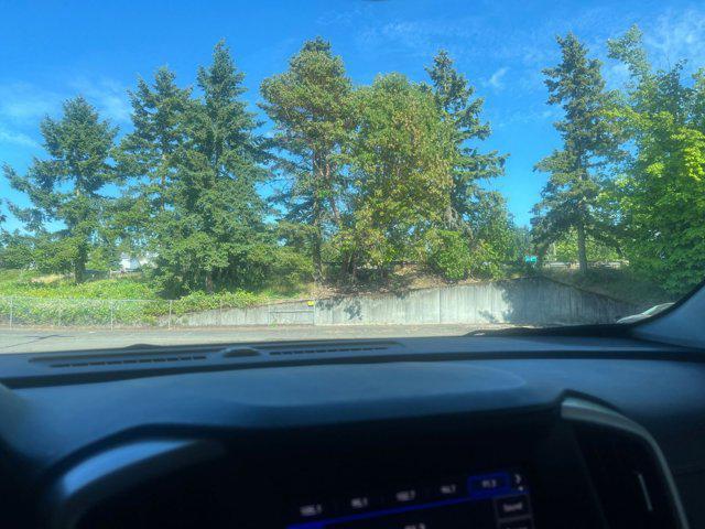 Photo of 2024 Summit White GMC Terrain
