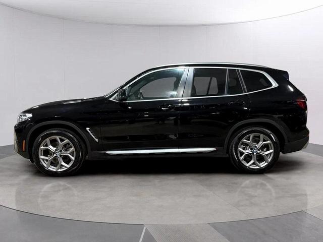 Photo of 2022 Jet Black BMW X3