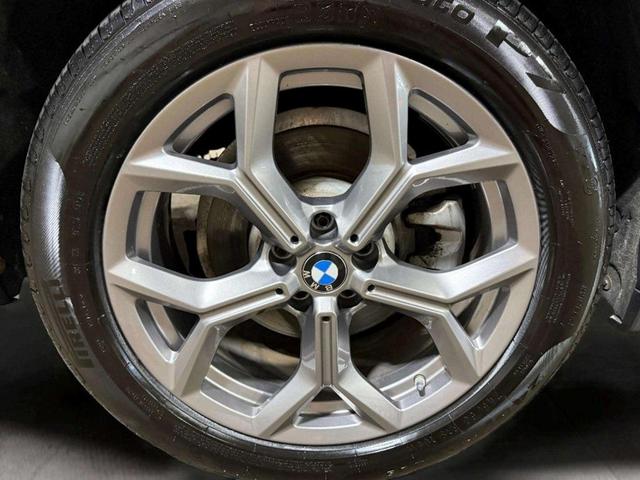 Photo of 2022 Jet Black BMW X3