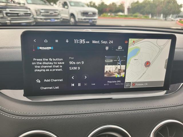 Photo of 2023 Snow White Pearl Kia Stinger