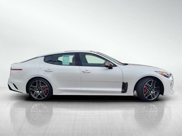 Photo of 2023 Snow White Pearl Kia Stinger